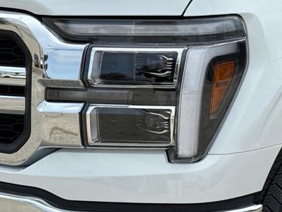 New 2026 Ford F150 Lariat w/ Equipment Group 501A Mid