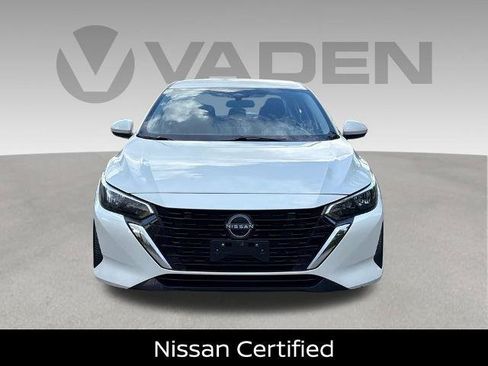 Certified 2024 Nissan Sentra SV FWD image 2