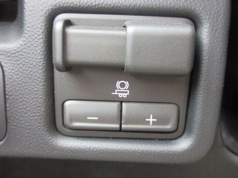 New 2026 GMC Sierra EV Elevation image 18