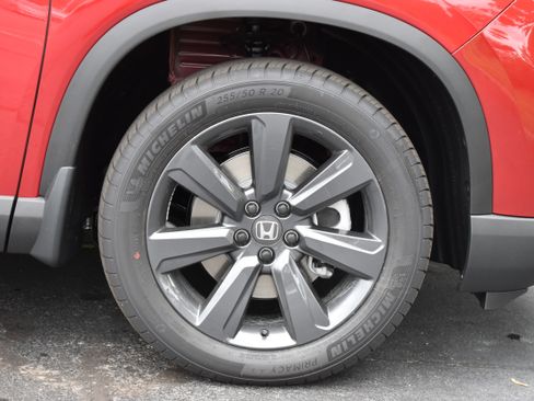 New 2025 Honda Pilot Sport image 10