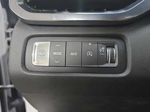 Used 2024 GMC Acadia AT4 w/ Luxury Package AWD/4WD image 30