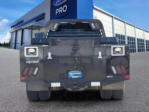 Used 2023 Ford F350 Lariat image 23