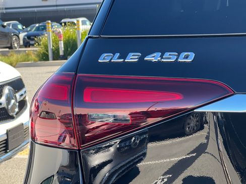 Used 2024 Mercedes-Benz GLE 450 4MATIC image 30