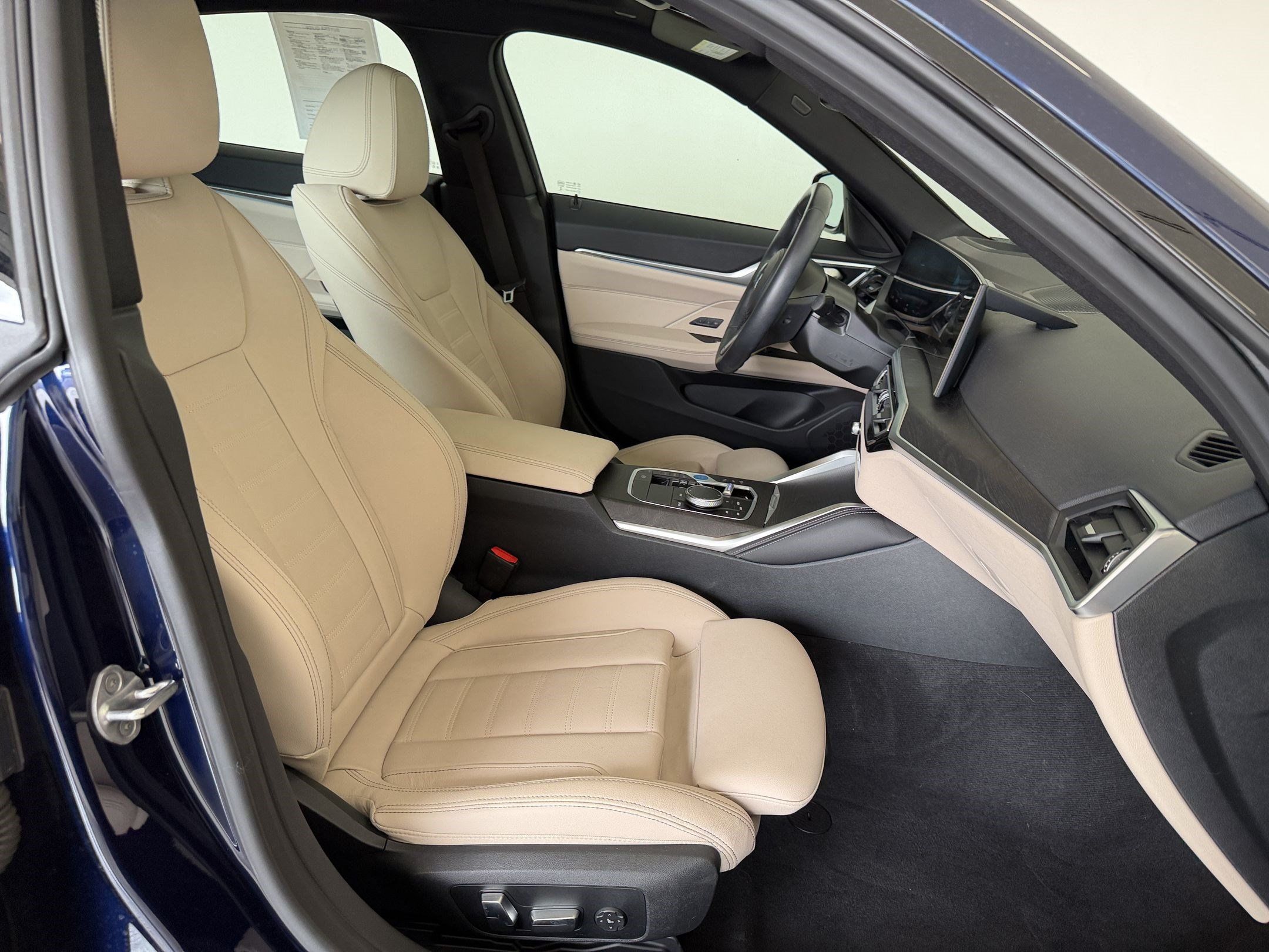Used 2024 BMW i4 eDrive35 w/ M Sport Package RWD image 24