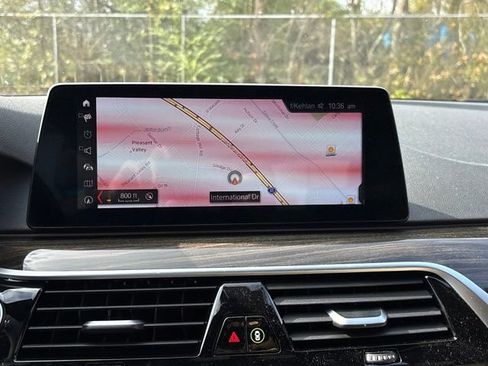 Used 2019 BMW 530i image 13