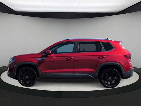 Used 2022 Volkswagen Taos SE w/ IQ.Drive SE Package image 5