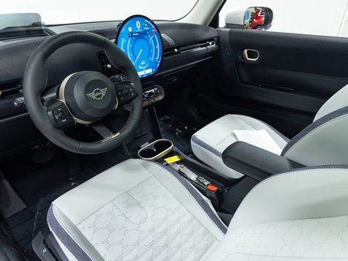 Used 2026 MINI Cooper 2-Door Hardtop FWD image 18