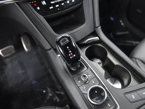 Certified 2024 Cadillac XT6 Sport w/ LPO, Floor Liner Package image 23