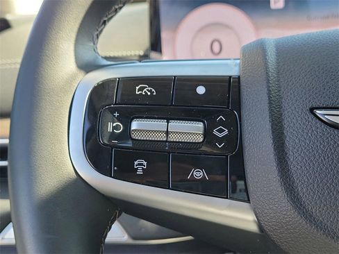 Used 2025 Genesis GV80 2.5T Prestige image 19