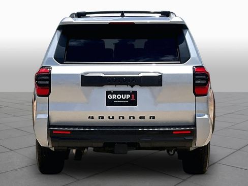 Used 2025 Toyota 4Runner SR5 AWD/4WD image 5