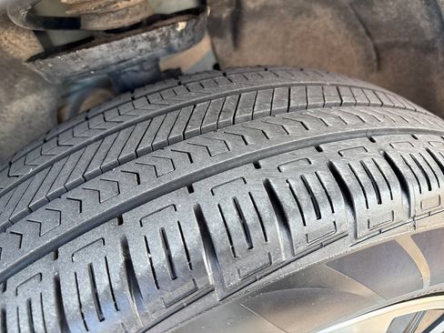 Used 2025 Chevrolet Equinox LT AWD/4WD image 33