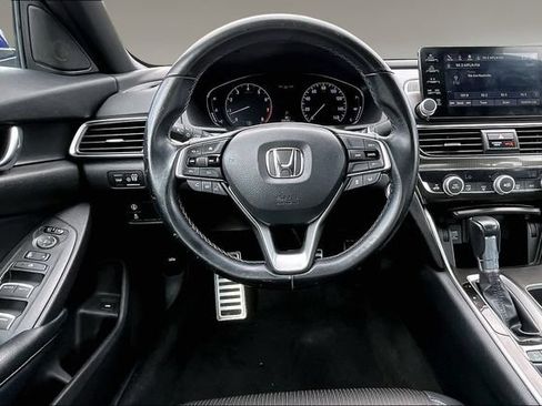 Used 2018 Honda Accord Sport image 8