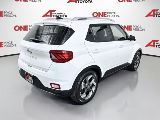 Used 2021 Hyundai Venue SEL w/ Premium Package FWD image 7