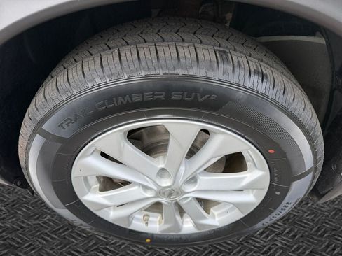 Used 2014 Nissan Rogue SV w/ SV Premium Package AWD/4WD image 11
