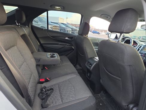 Used 2019 Chevrolet Equinox LT image 9