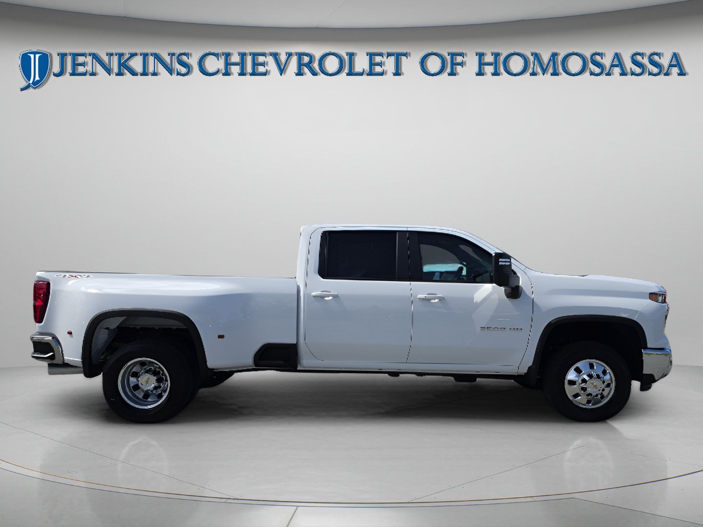 New 2026 Chevrolet Silverado 3500 LT w/ Safety Package AWD/4WD image 3