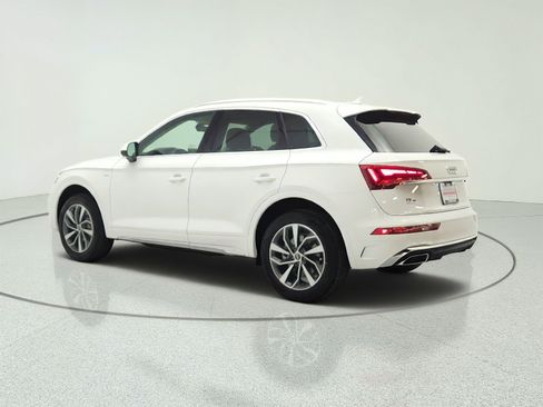 Used 2023 Audi Q5 2.0T Premium w/ Convenience Package AWD/4WD image 7