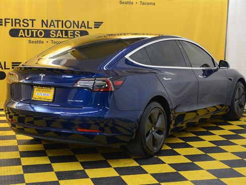 Used 2018 Tesla Model 3 Long Range image 10