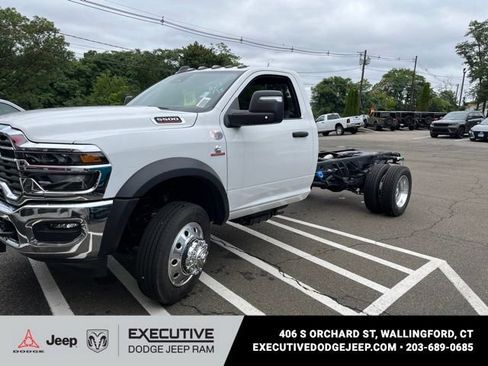 New 2026 RAM 5500 Tradesman AWD/4WD image 2