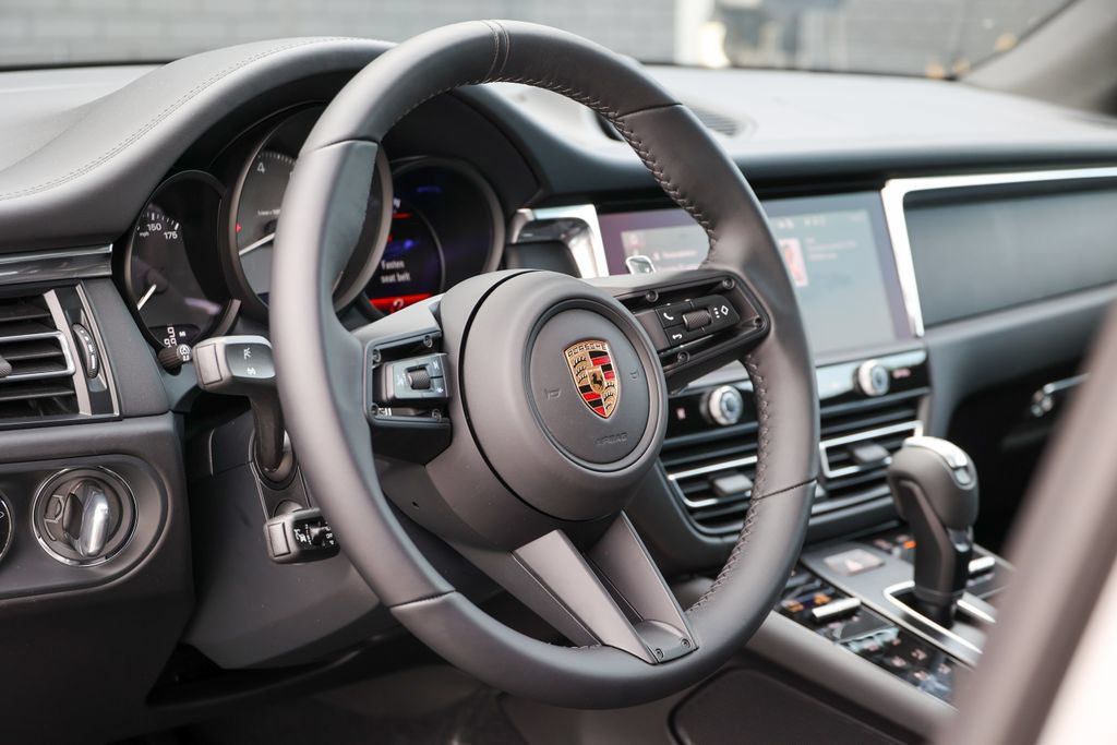 New 2026 Porsche Macan S AWD/4WD image 38