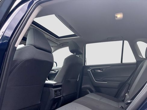 Used 2025 Toyota RAV4 XLE w/ Convenience Package FWD image 20