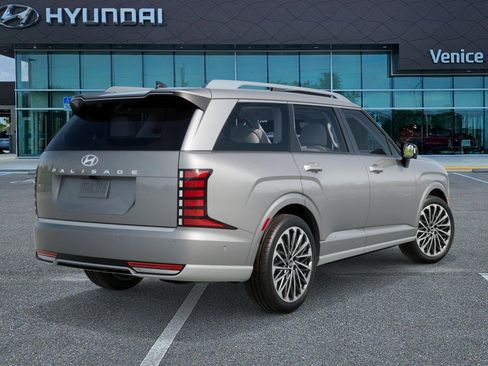 New 2026 Hyundai Palisade Calligraphy FWD image 4