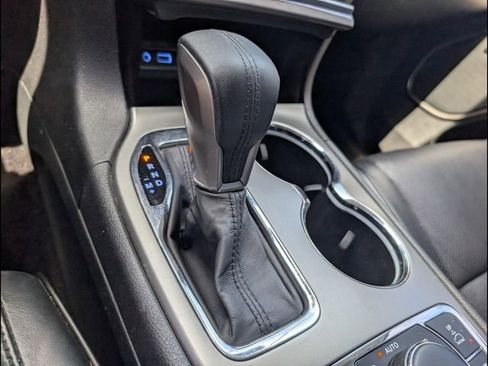 Used 2017 Jeep Grand Cherokee Summit AWD/4WD image 14