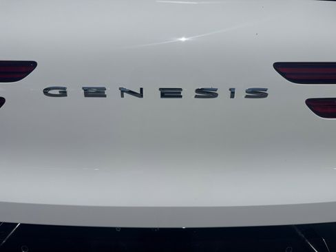 Used 2026 Genesis GV70 2.5T Advanced AWD/4WD image 24