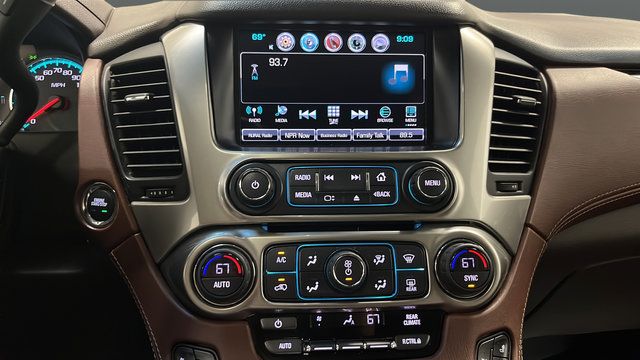 Used 2019 Chevrolet Suburban Premier AWD/4WD image 13