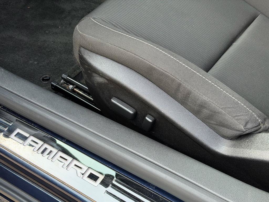Certified 2015 Chevrolet Camaro LT RWD image 8