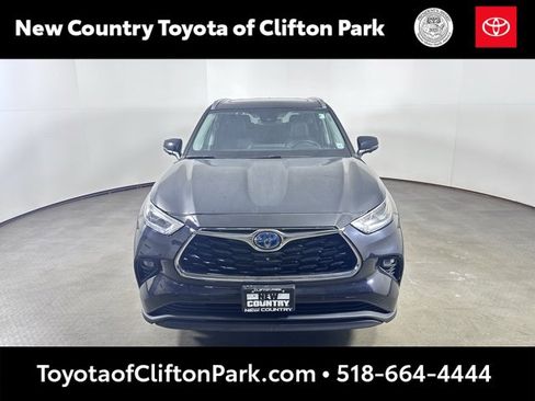 Used 2023 Toyota Highlander Limited image 8