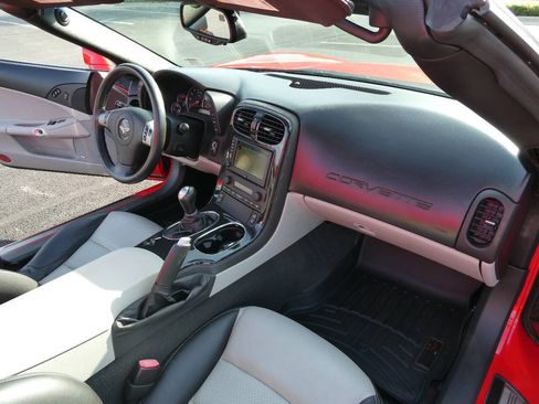Used 2010 Chevrolet Corvette Grand Sport w/ Preferred Equipment Group RWD image 34