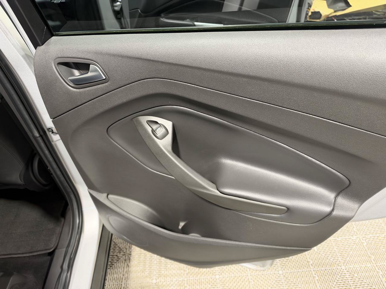 Used 2017 Ford Escape SE AWD/4WD image 13