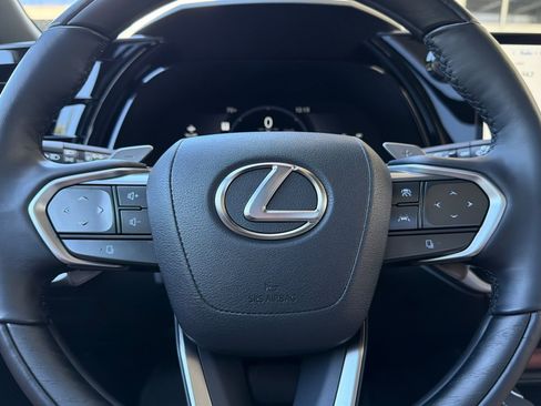 Used 2025 Lexus RX 450h AWD w/ Convenience Package image 30
