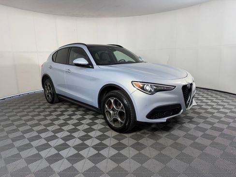 Used 2023 Alfa Romeo Stelvio Sprint RWD image 7
