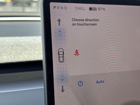 Used 2025 Tesla Model 3 Long Range RWD image 18