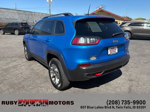 Used 2021 Jeep Cherokee Trailhawk AWD/4WD image 5