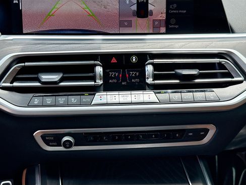 Used 2022 BMW X7 M50i w/ Executive Package AWD/4WD image 37
