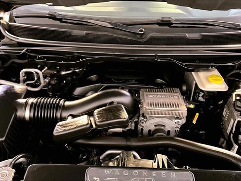 Used 2022 Jeep Wagoneer Series II AWD/4WD image 30