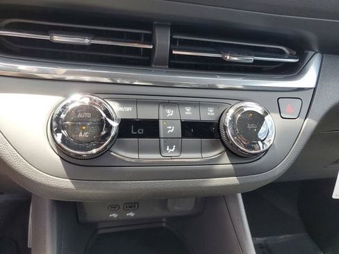 New 2026 Buick Envista Sport Touring w/ Advanced Safety Package FWD image 22