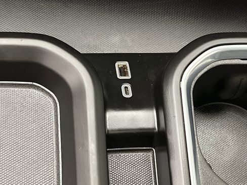 Certified 2024 GMC Sierra 3500 Denali w/ Technology Package image 27