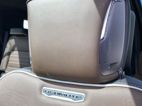 Used 2025 GMC Yukon Denali Ultimate w/ LPO, Floor Liner Package image 15