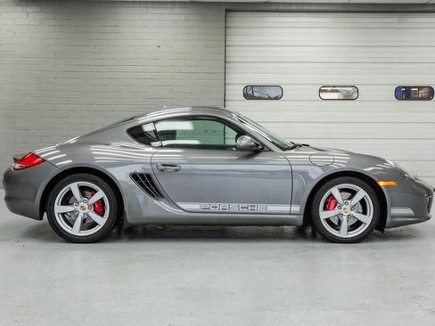 Used 2010 Porsche Cayman S image 3