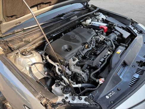 Used 2023 Toyota Camry XLE FWD image 32