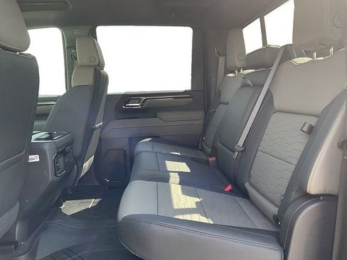 New 2026 Chevrolet Silverado 2500 ZR2 AWD/4WD image 11