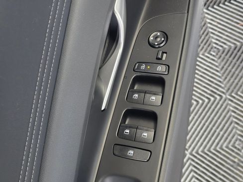 New 2026 Hyundai Elantra Limited FWD image 22