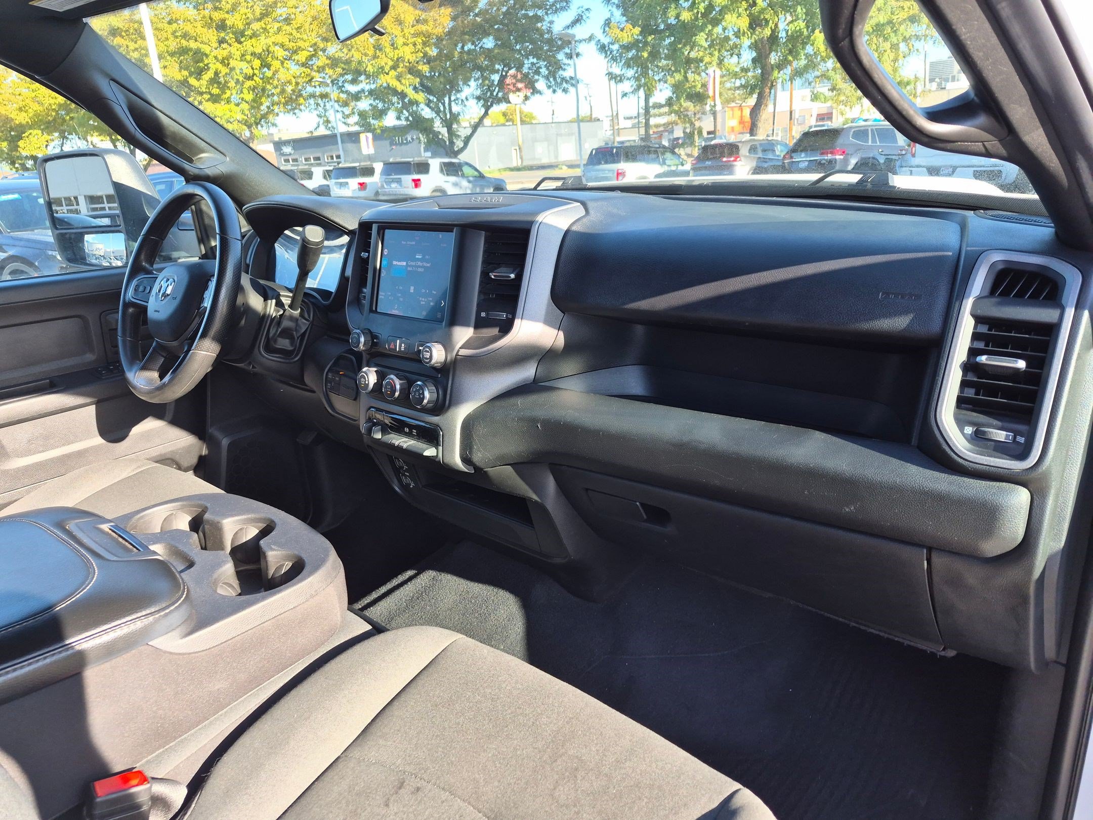Used 2024 RAM 3500 Tradesman w/ Chrome Appearance Group AWD/4WD image 31