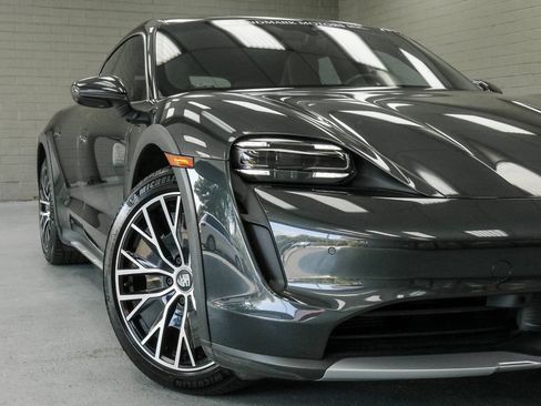Used 2022 Porsche Taycan 4S AWD/4WD image 7