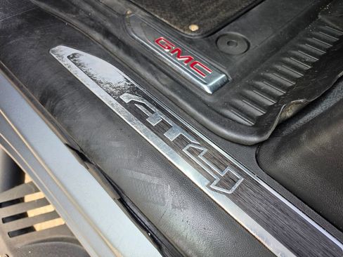 Used 2024 GMC Sierra 2500 AT4 w/ AT4 Preferred Package AWD/4WD image 37