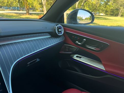 Used 2024 Mercedes-Benz CLE 450 4MATIC Cabriolet image 76